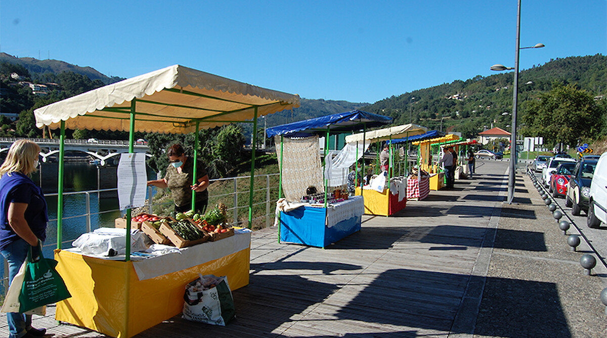 Mercado Local "Do Campo à Mesa"